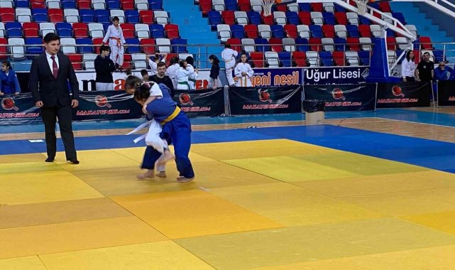 Küçükler Judo Grup Birinciliği müsabakaları başladı