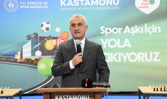 Kastamonu Valisi Avni Çakır: "Spor salonlarını insanlarımızla buluşturma noktasında yoğun bir çaba içerisindeyiz"